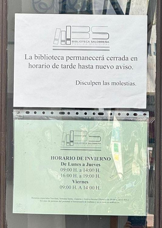 Los populares de Salobrea denuncian que el gobierno de la Villa mantenga cerrada la biblioteca por las tardes.